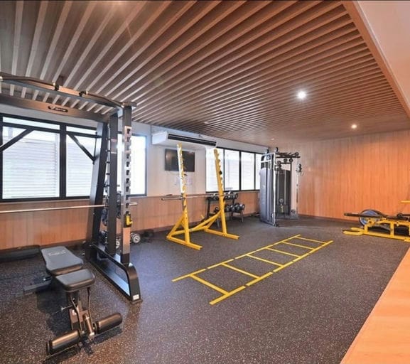 Simplex · Floor 25 · 139 sqm — 5