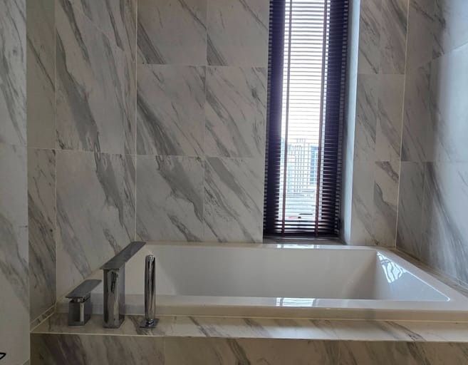Simplex · Floor 26 · 70 sqm — 10
