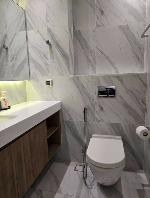 Simplex · Floor 26 · 70 sqm — 13