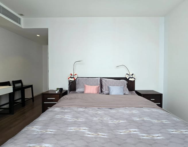 Simplex · Floor 26 · 70 sqm — 7