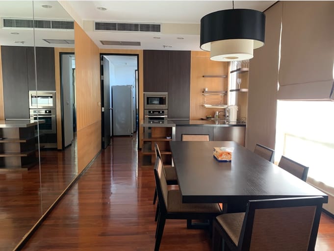 Simplex · Floor 4 · 140 sqm — 5