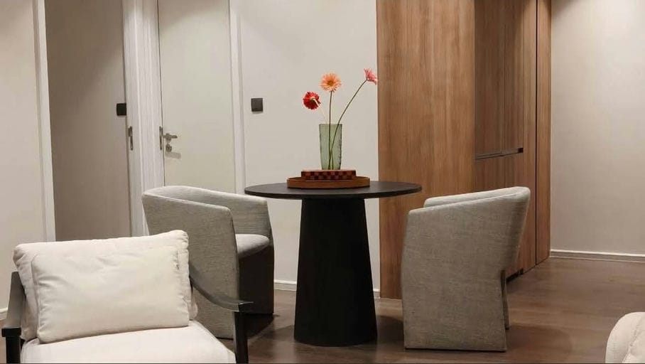 Simplex · Floor 27 · 70 sqm — 8