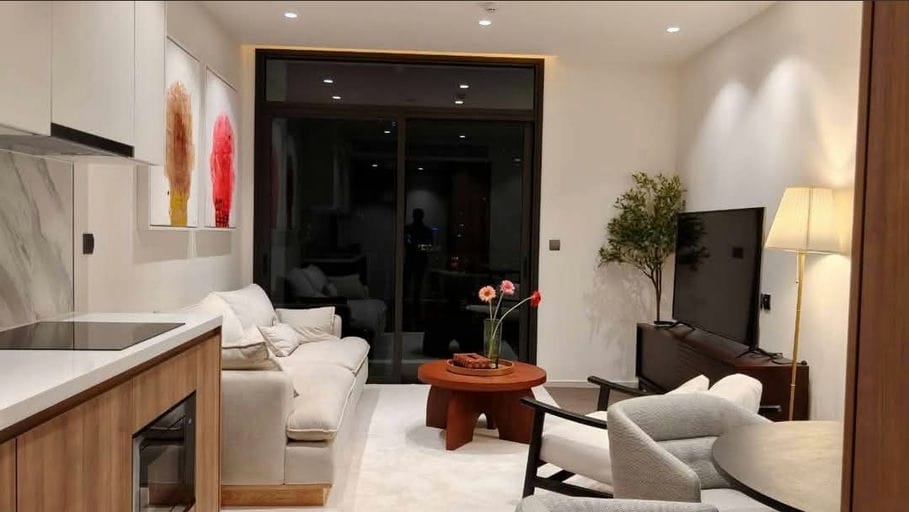Simplex · Floor 27 · 70 sqm — 16