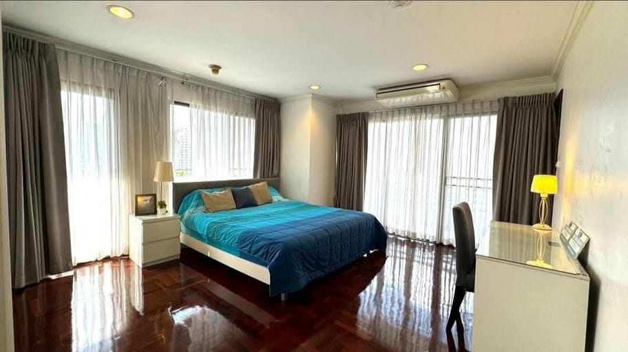 Simplex · Floor 11 · 164 sqm — 8