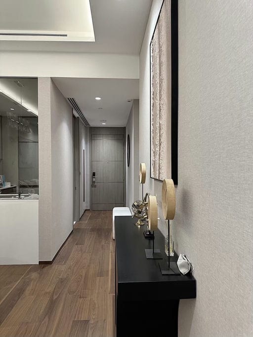 Simplex · Floor 16 · 93 sqm — 18