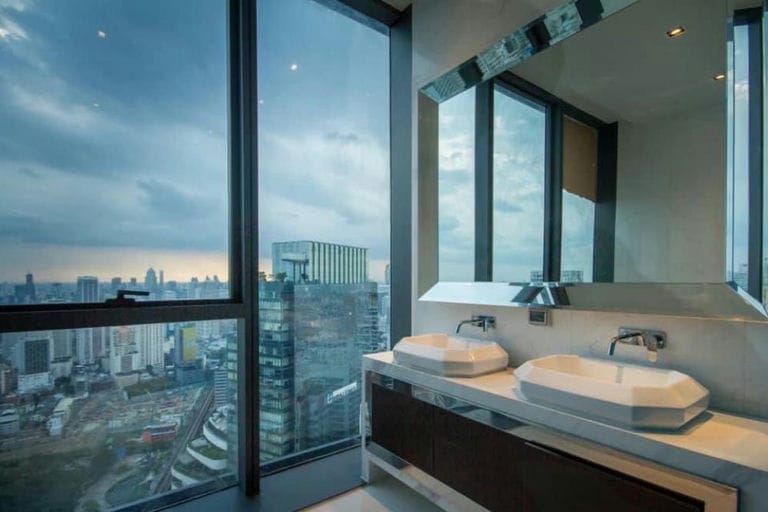 Penthouse · Floor 44 · 296 sqm — 5