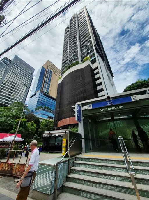 Penthouse · Floor 35 · 276 sqm — 17