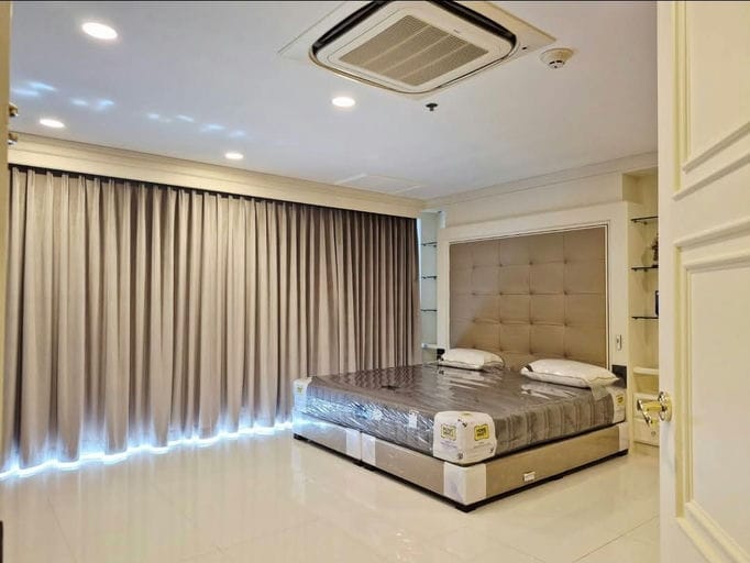Penthouse · Floor 35 · 276 sqm — 8