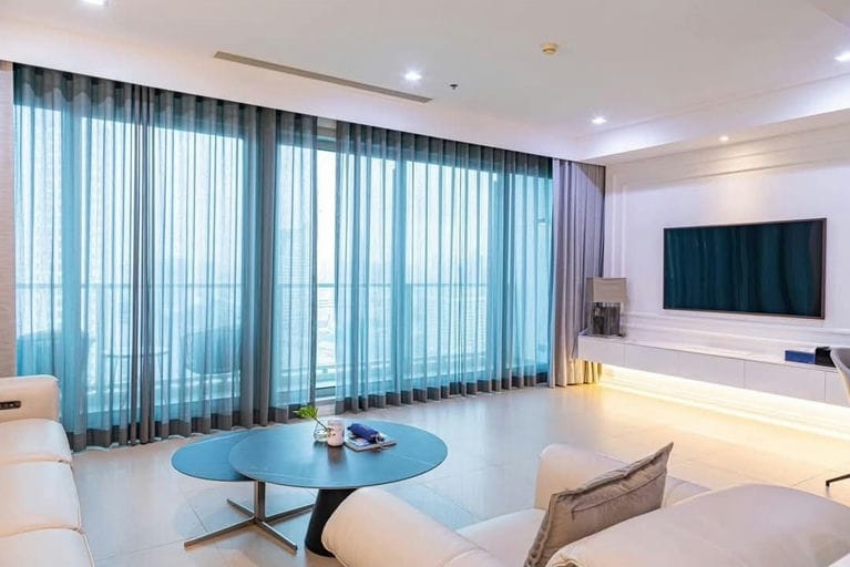 Simplex · Floor 25 · 110 sqm — 9