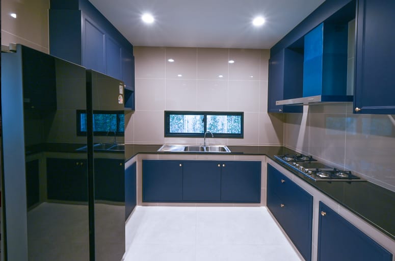 4 Bed · 364 sqm — 15