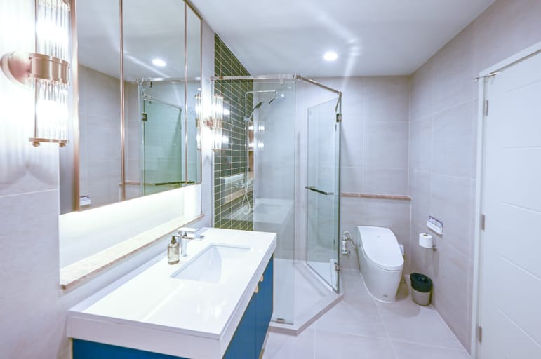 4 Bed · 364 sqm — 33