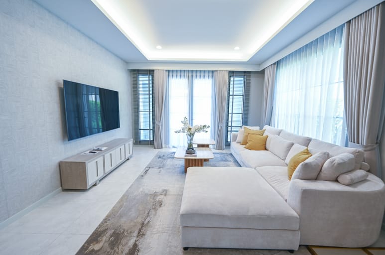 4 Bed · 364 sqm — 13