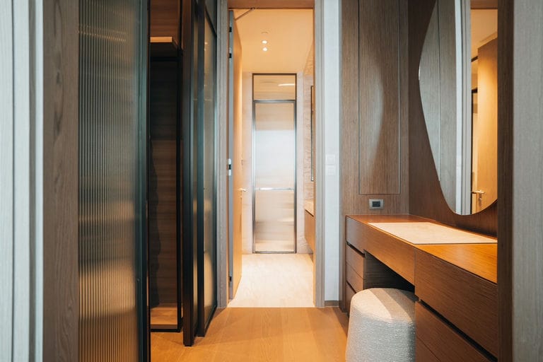 Simplex · Floor 29 · 84 sqm — 13