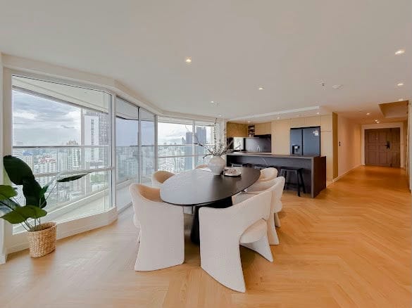 Penthouse · Floor 43-44 · 220 sqm — 8
