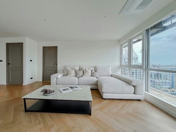 Penthouse · Floor 43-44 · 220 sqm — 3