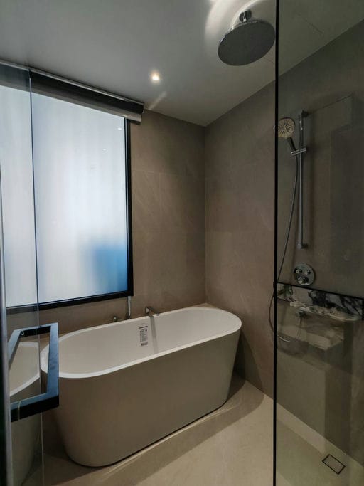 Simplex · Floor 8 · 85 sqm — 10