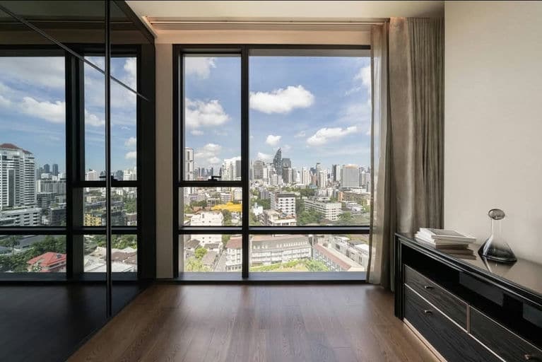 Simplex · Floor 17 · 86 sqm