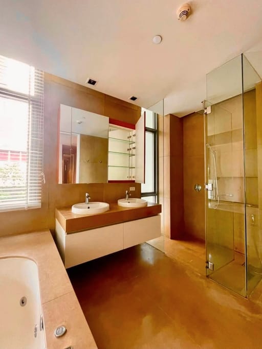 Duplex · 224 sqm — 10