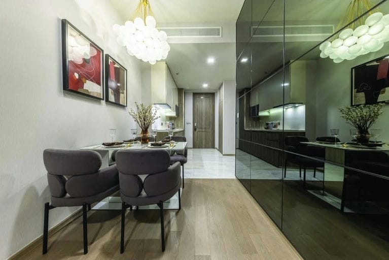 Simplex · Floor 24 · 42 sqm — 3